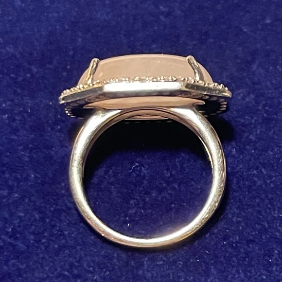 925 Sterling Oval Natural Rose Quartz with Crystal Halo Ring Size 6 RJ for Avon - Picture 2 of 11